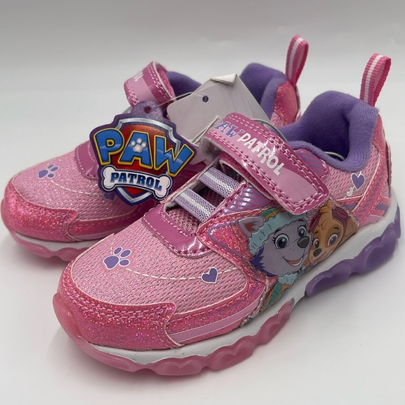 Nickelodeon Other - NWT Pink Paw Patrol Light-Up Sneakers Size 7